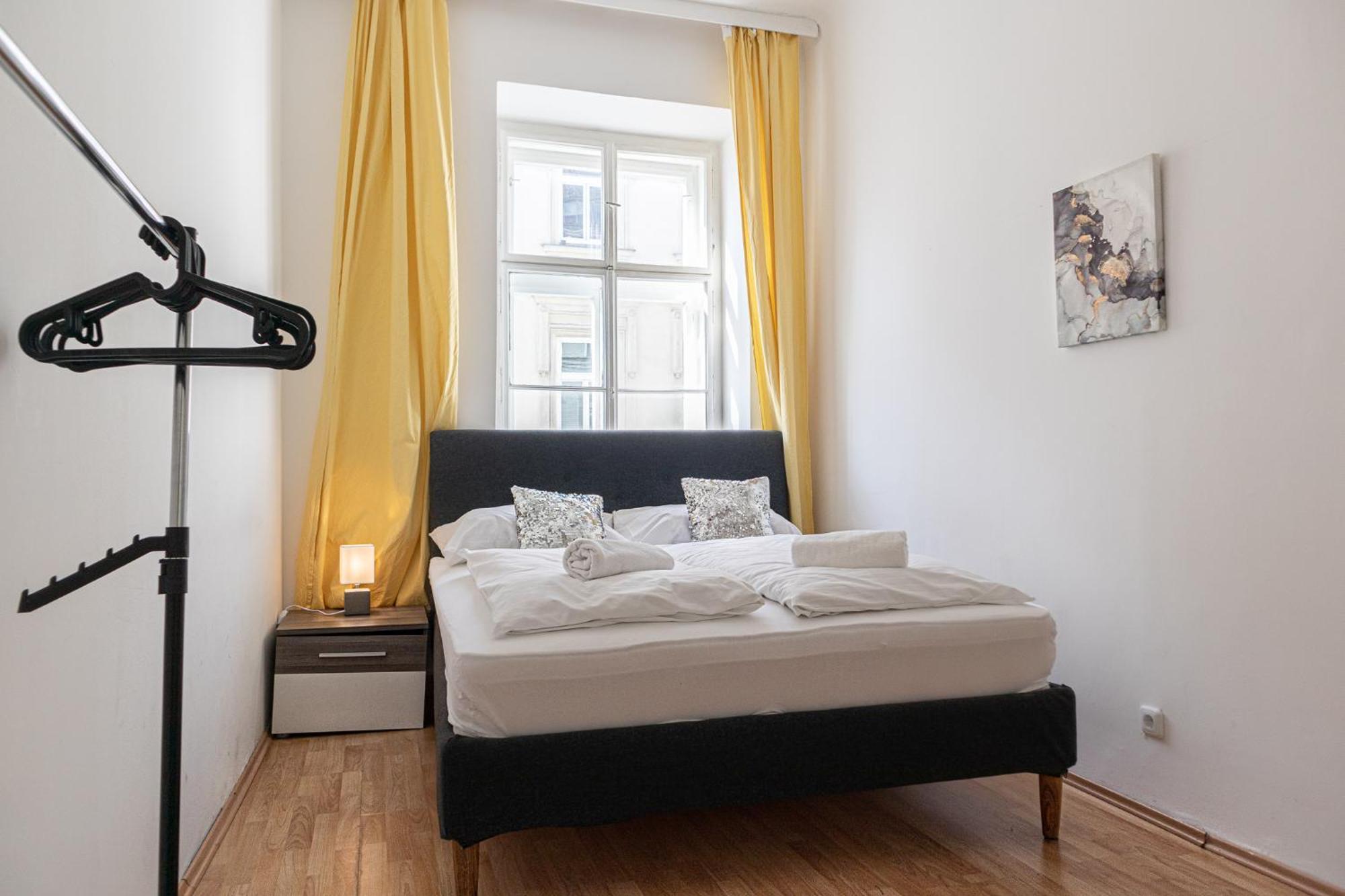 Belvedere 3br Shared - 12 Min From Center Apartment *