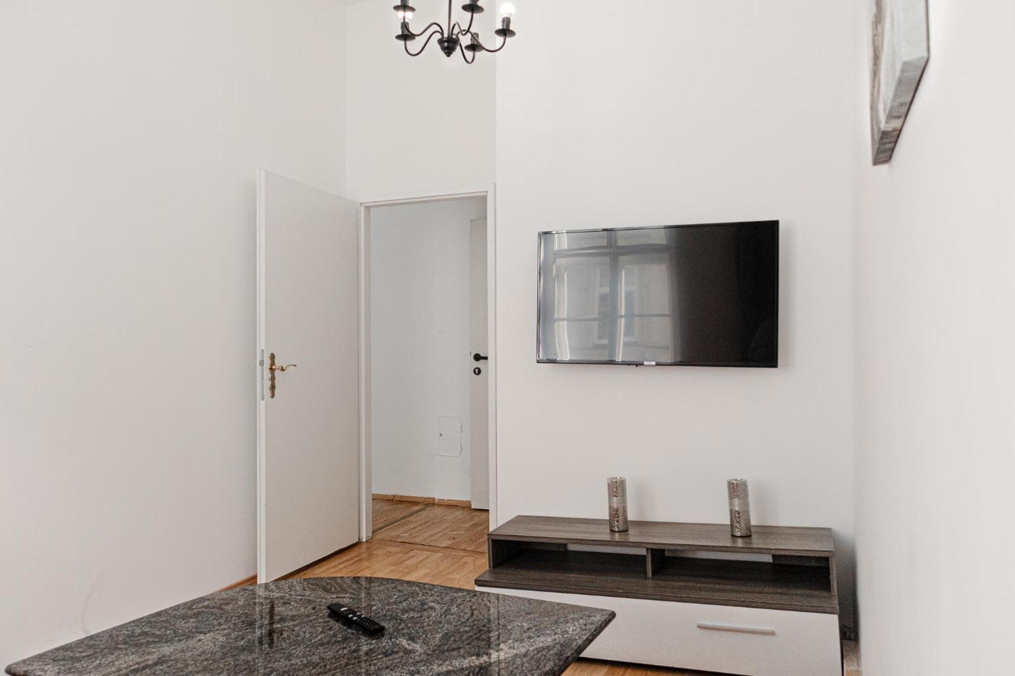 Apartment Belvedere 3br Shared - 12 Min From Center *