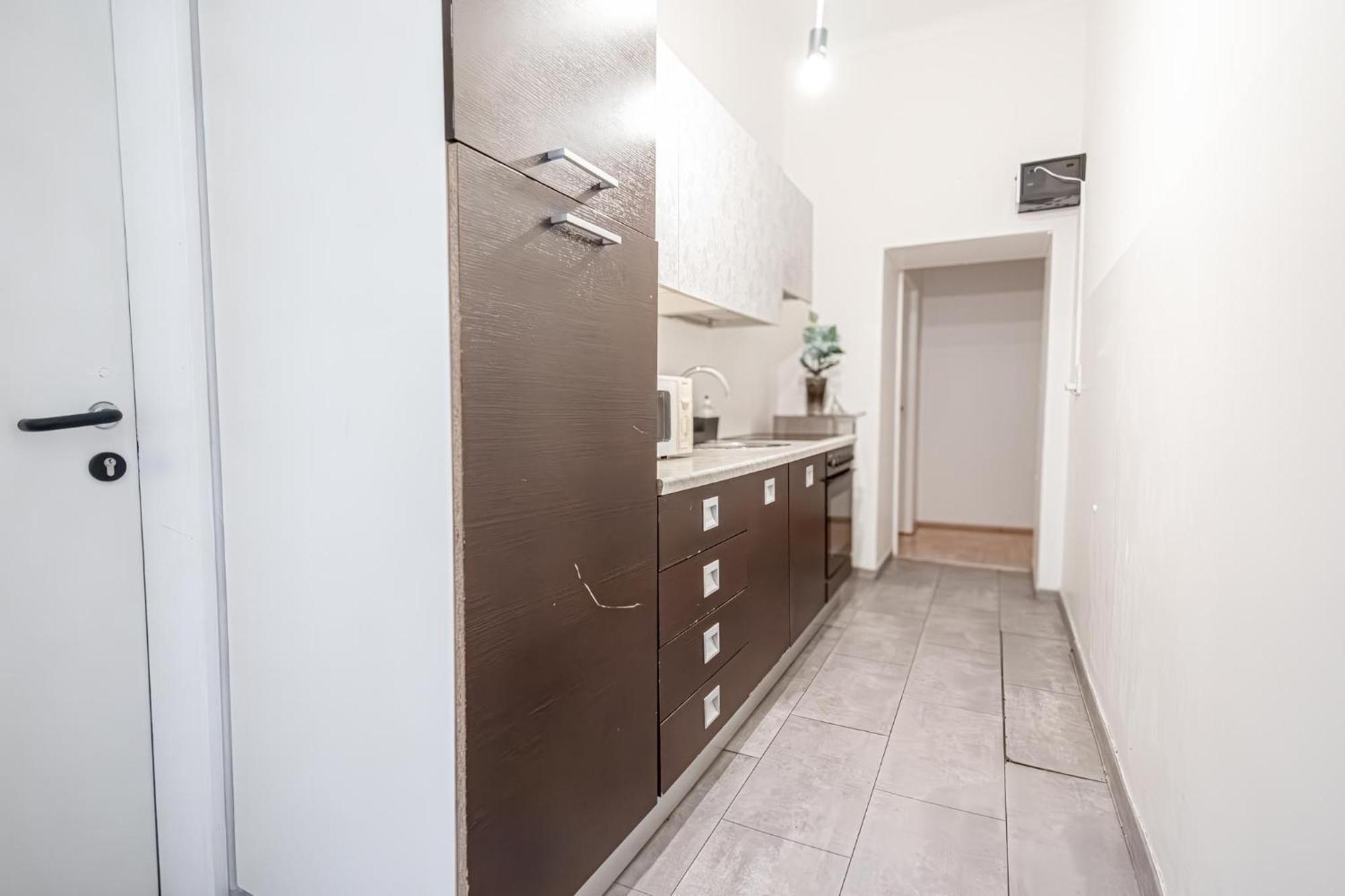 Belvedere 3br Shared - 12 Min From Center Apartment